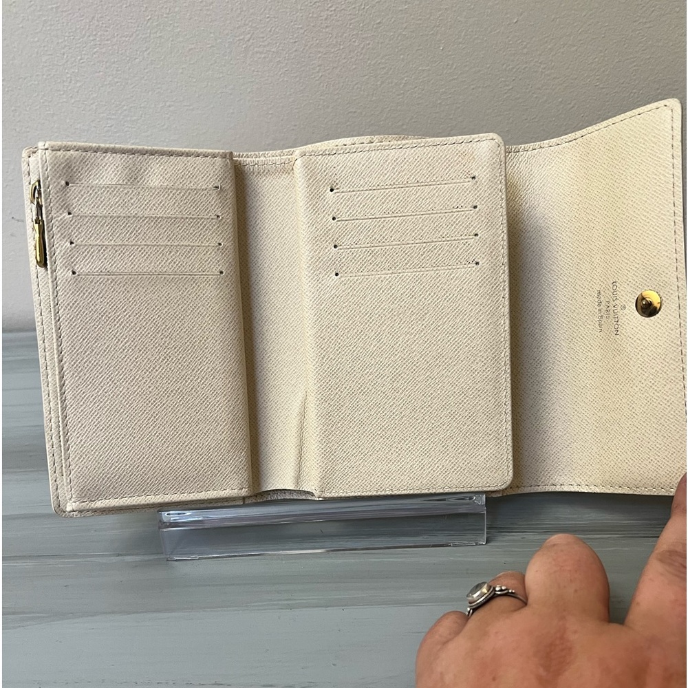 Louis Vuitton Damier Azur Wallet AUTHENTIC - Picture 3 of 9